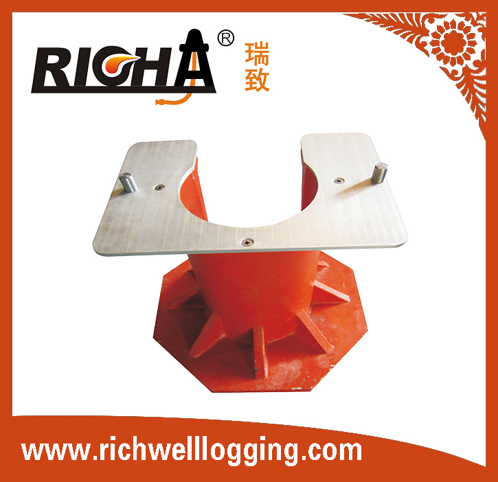 high temperature and pressure bearing composite wellhead receptacle